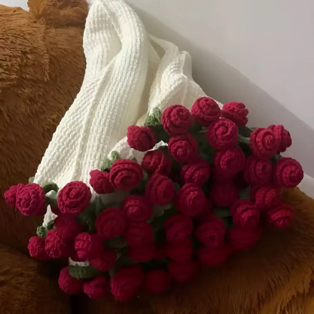 El yapımı çiçek buketi kırmızı