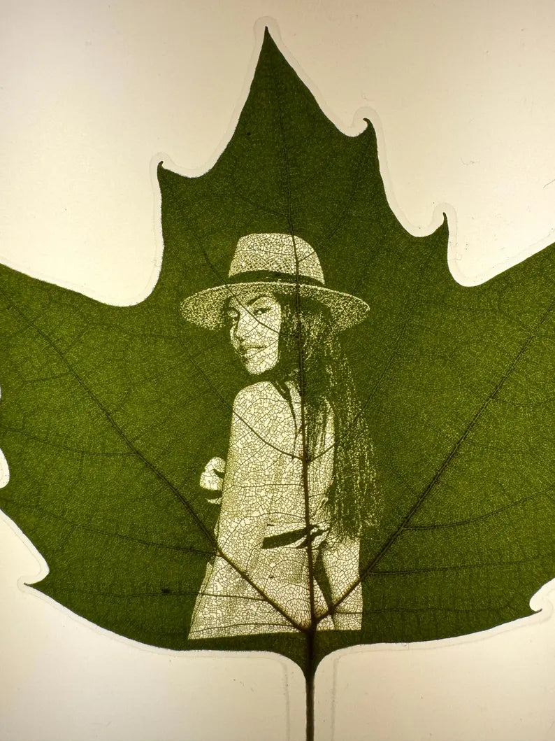 Gerçek Yaprak Üzerine İşlenen Kişiye Özel Fotoğraf