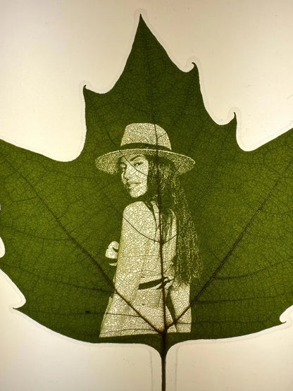 Gerçek Yaprak Üzerine İşlenen Kişiye Özel Fotoğraf