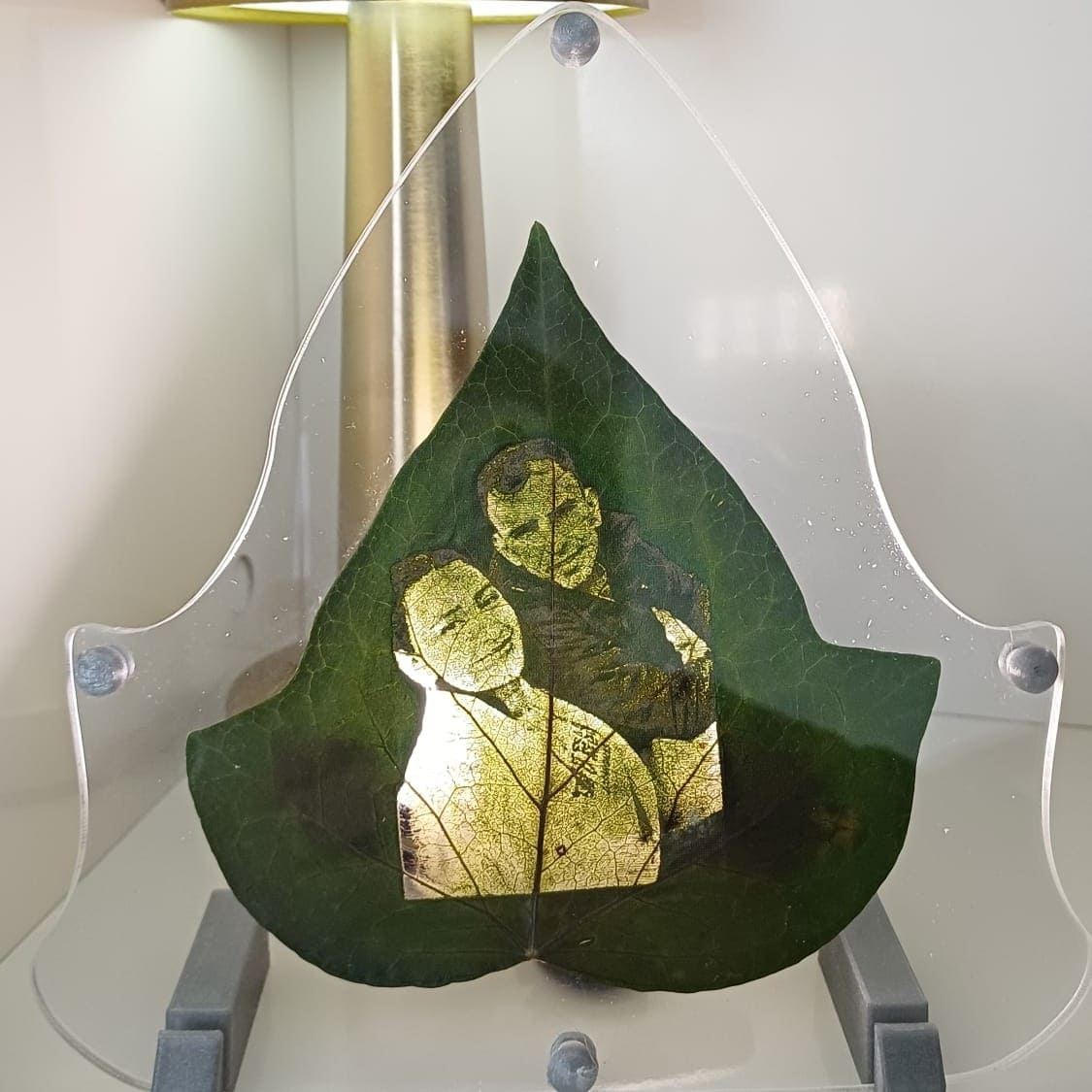 Gerçek Yaprak Üzerine İşlenen Kişiye Özel Fotoğraf