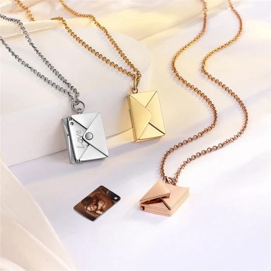 Kişiye Özel Fotoğraflı Aşk Mektubu Zarf Kolye