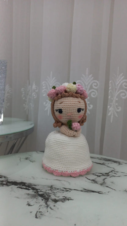 Sürpriz Örgü Buket Bebeği