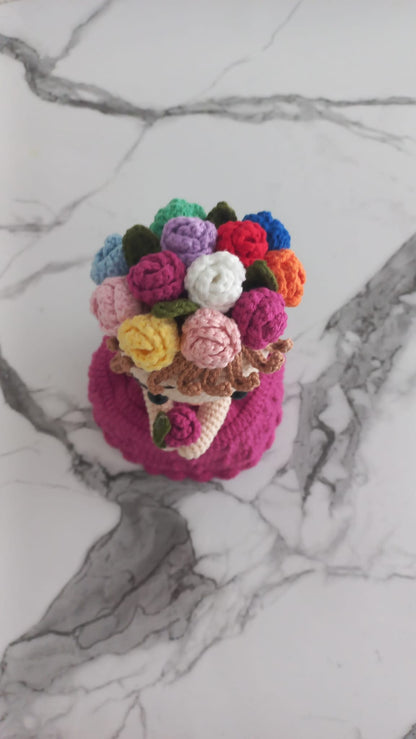 Sürpriz Örgü Buket Bebeği